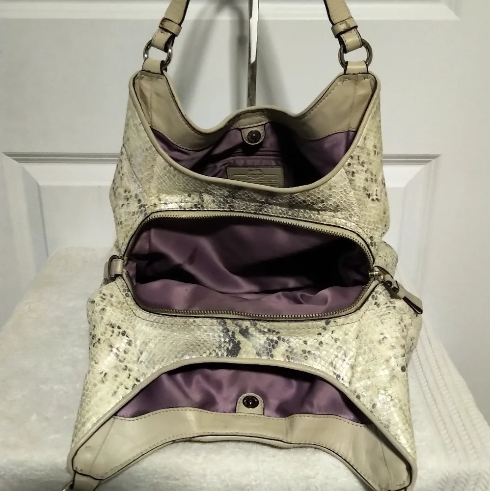 Authentic Coach Madison Maggie Python Embossed Leather Shoulder Bag 18929